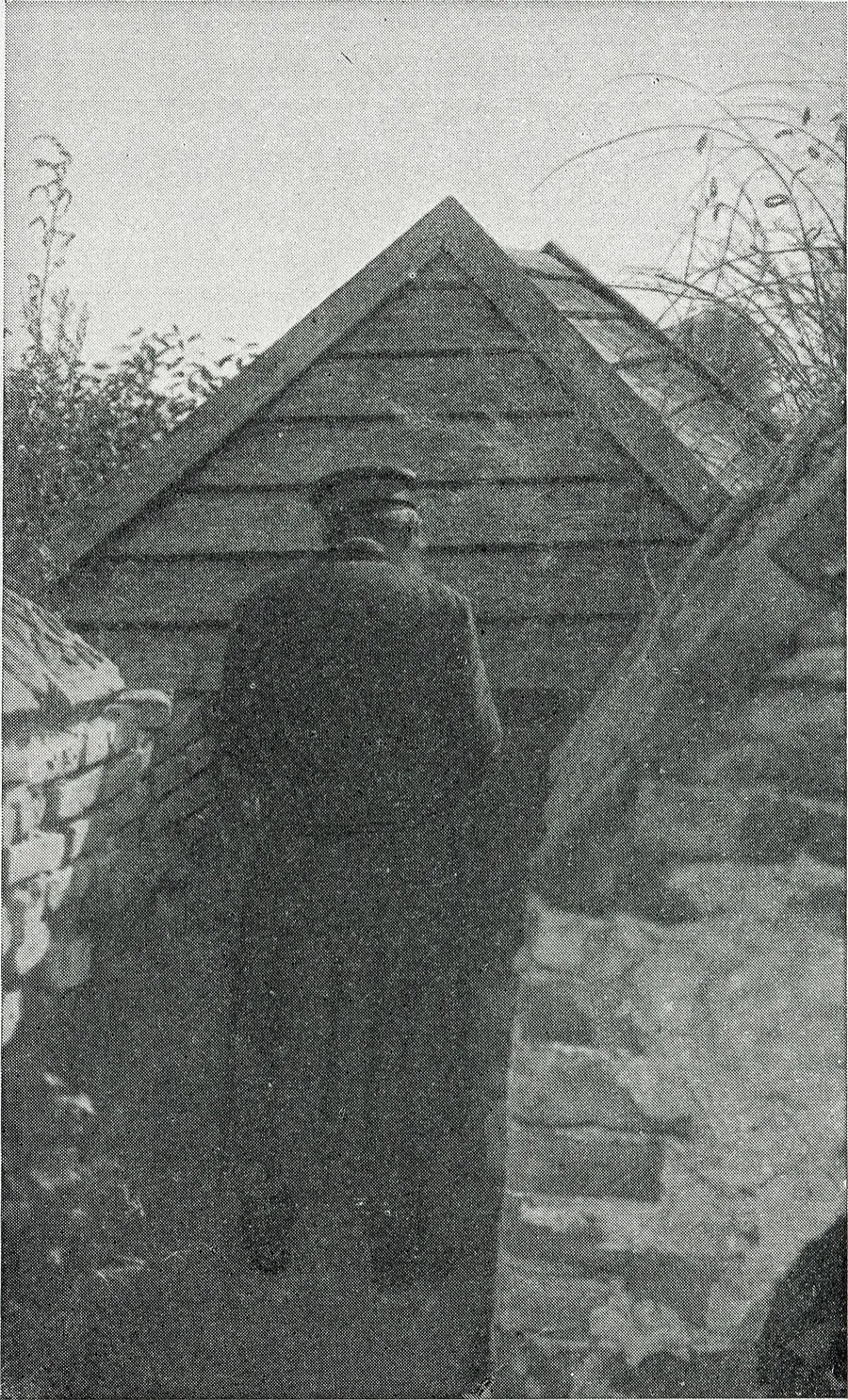 Tumba del Baal Shem Tov en Mezhybozh, fotografía de hacia 1900–1916